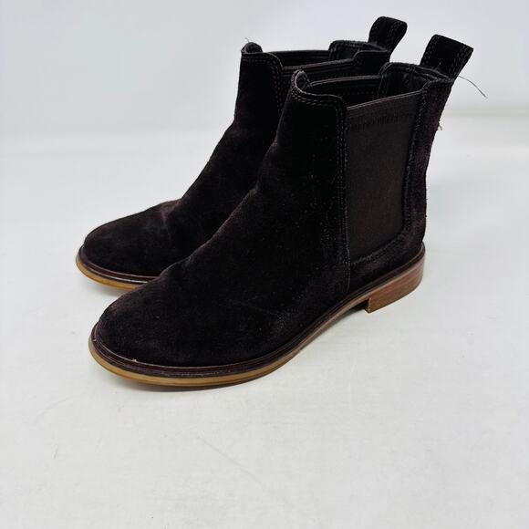 Clarks Clarkdale Arlo Chelsea Low Heel Ankle Boot Brown Suede Size 5.5M - Picture 11 of 11